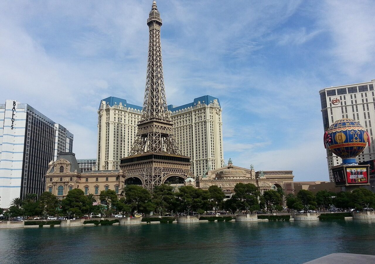 paris hotel accidents in las vegas