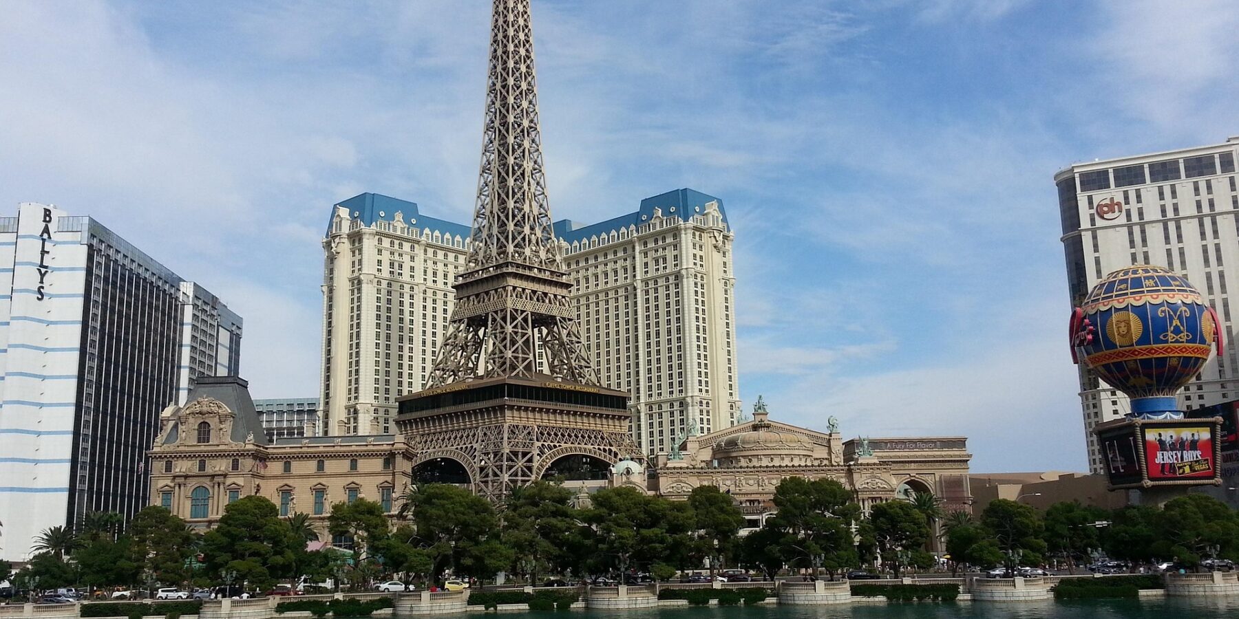 paris hotel accidents in las vegas
