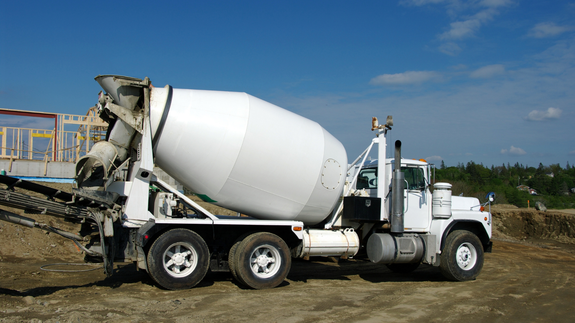 Cement Truck Rollover Crash Just Outside Reno in Churchill County Prompts Investigation
